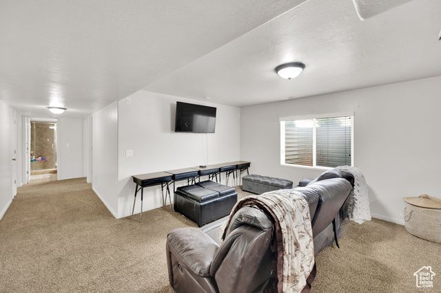 3348 W 2300 N, Clinton, UT 84015