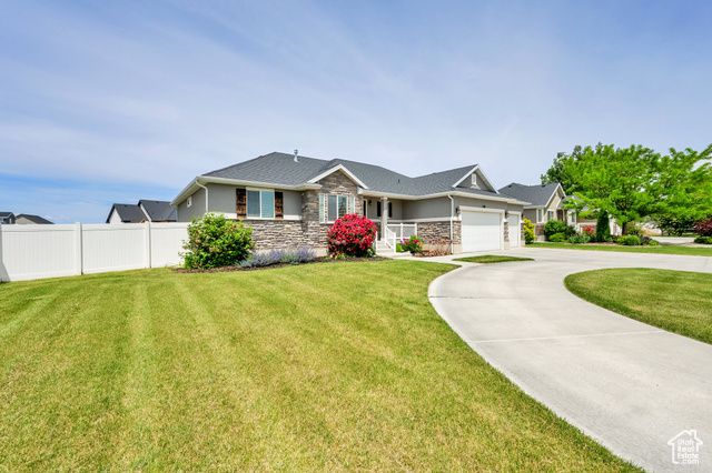 3348 W 2300 N, Clinton, UT 84015