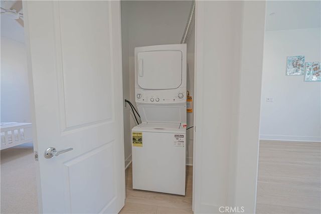 24372 Calle La Roca, Valencia, CA 91354