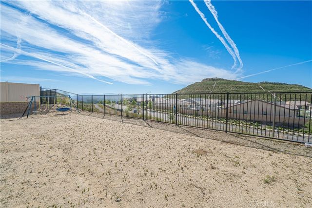 24372 Calle La Roca, Valencia, CA 91354