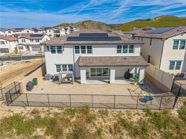 24372 Calle La Roca, Valencia, CA 91354