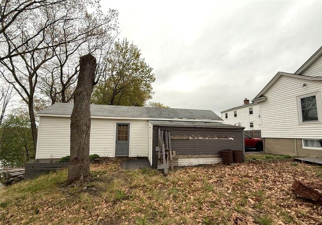 32 Hopkins Terrace, Cumberland, RI 02864