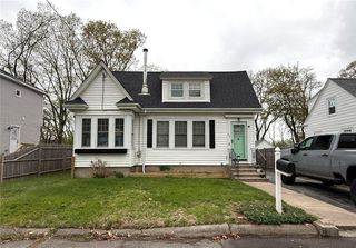 32 Hopkins Terrace, Cumberland, RI 02864