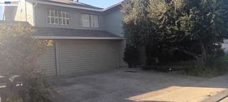 9621 Knight Ln, Stockton, CA 95209
