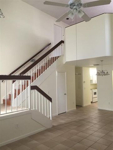 331 Ives Dairy Rd 331-10, Miami, FL 33179