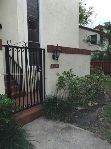 331 Ives Dairy Rd 331-10, Miami, FL 33179