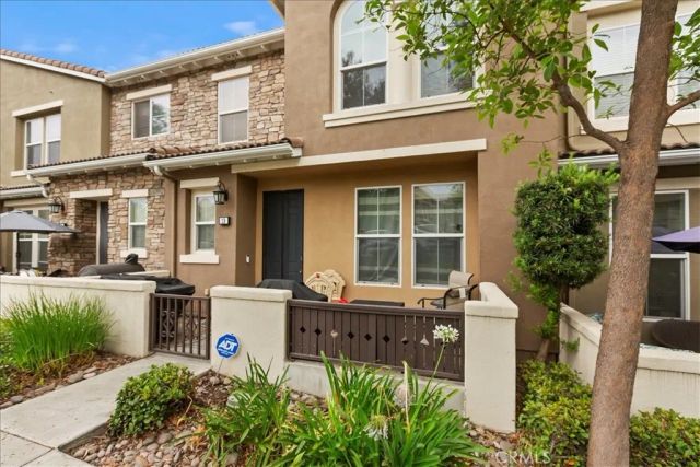 15723 Parkhouse 19, Fontana, CA 92336