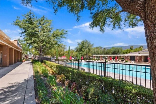 15723 Parkhouse 19, Fontana, CA 92336