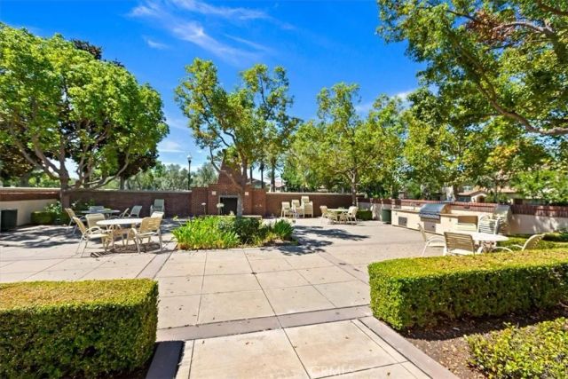15723 Parkhouse 19, Fontana, CA 92336
