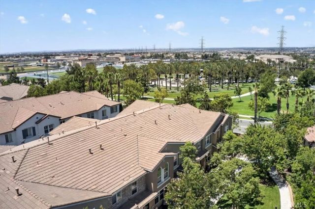 15723 Parkhouse 19, Fontana, CA 92336