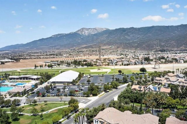 15723 Parkhouse 19, Fontana, CA 92336