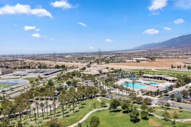 15723 Parkhouse 19, Fontana, CA 92336
