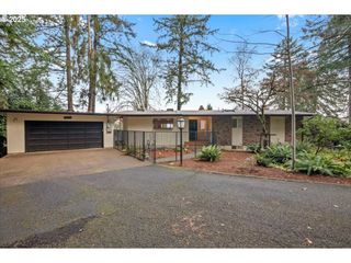 2369 EMERALD Dr, Salem, OR 97304
