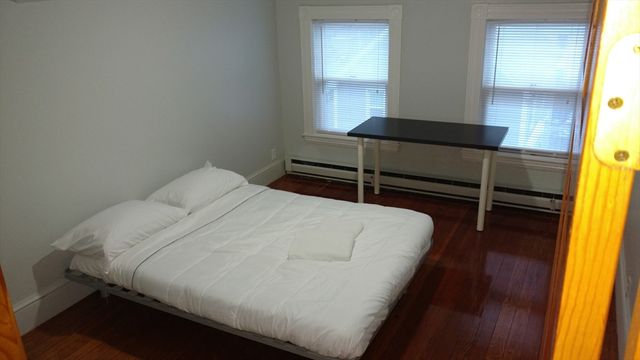 12 Bennett St 3, Boston, MA 02135