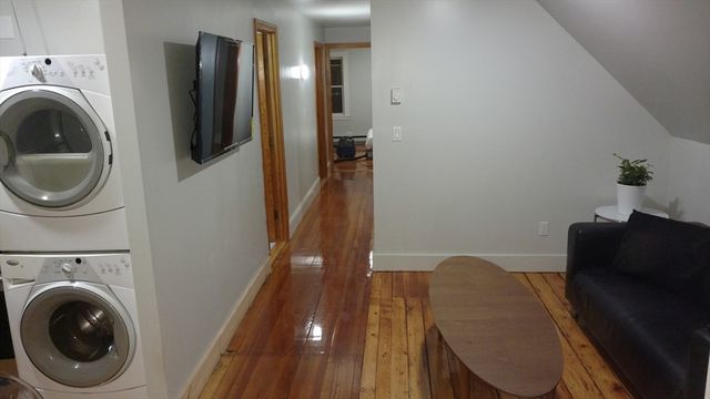 12 Bennett St 3, Boston, MA 02135