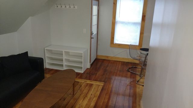 12 Bennett St 3, Boston, MA 02135