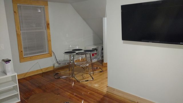 12 Bennett St 3, Boston, MA 02135