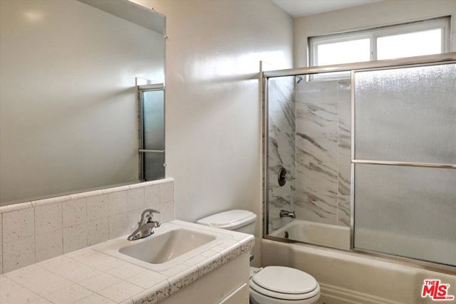 1753 N Garfield Place 7, Los Angeles, CA 90028