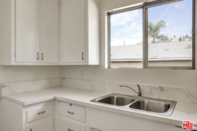 1753 N Garfield Place 7, Los Angeles, CA 90028