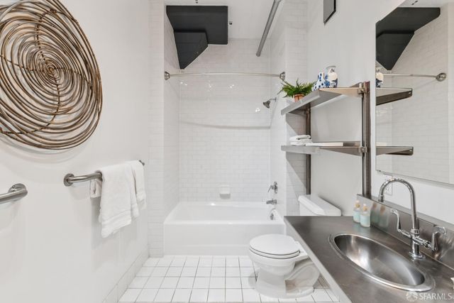 245 5th Street 105, San Francisco, CA 94103