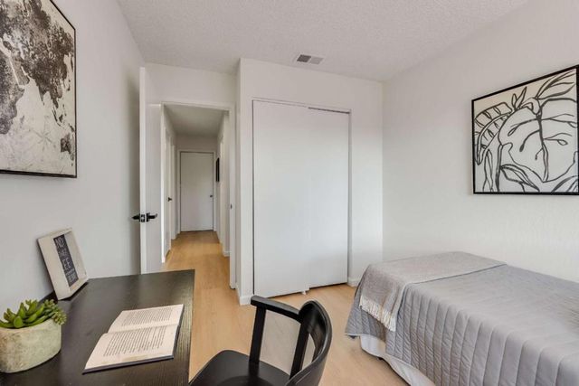 2403 Ridgeglen Way, San Jose, CA 95133