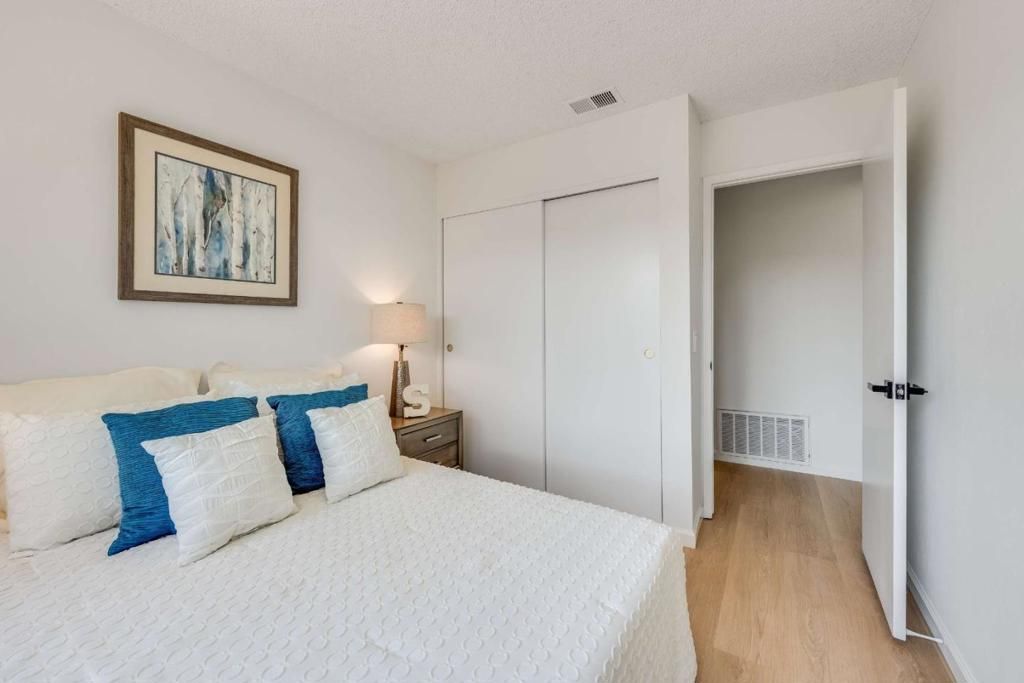 Image 15 of property listing at 2403 Ridgeglen Way, San Jose, CA 95133