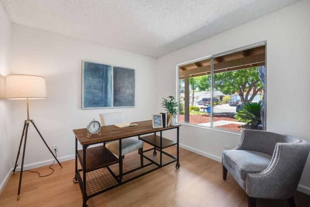 Image 20 of property listing at 2403 Ridgeglen Way, San Jose, CA 95133