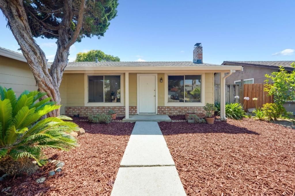 Image 4 of property listing at 2403 Ridgeglen Way, San Jose, CA 95133