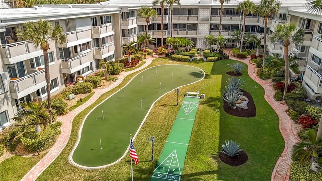 1198 Hillsboro Mile 334, Hillsboro Beach, FL 33062