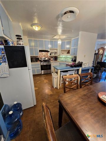 612 S 1st Street, Copperas Cove, TX 76522