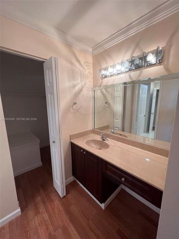 2605 NW 47th Ter 103, Lauderdale Lakes, FL 33313