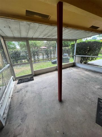 2605 NW 47th Ter 103, Lauderdale Lakes, FL 33313