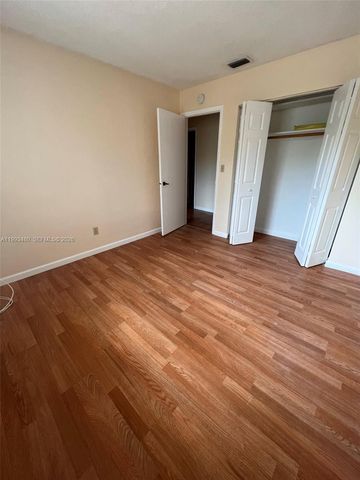 2605 NW 47th Ter 103, Lauderdale Lakes, FL 33313