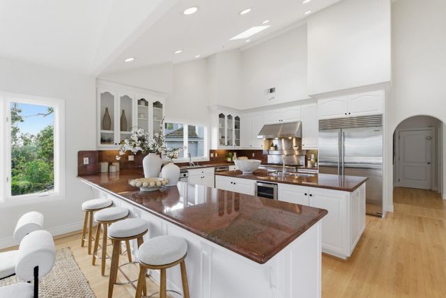 40 Kataoka Court, Redwood City, CA 94062