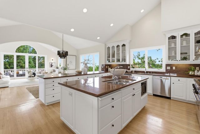 40 Kataoka Court, Redwood City, CA 94062