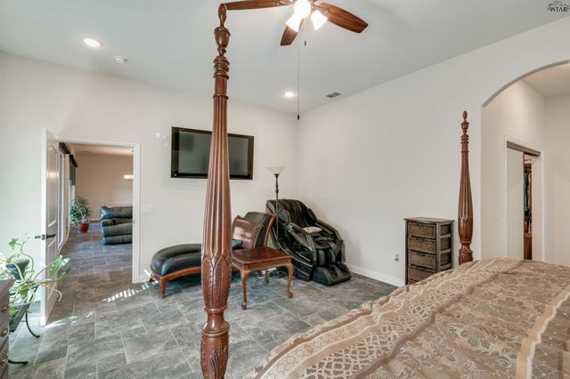 8 GILBERT ROAD, Burkburnett, TX 76354