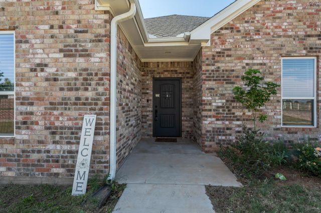 8 GILBERT ROAD, Burkburnett, TX 76354