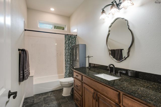 8 GILBERT ROAD, Burkburnett, TX 76354