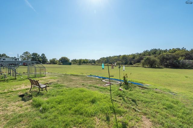 8 GILBERT ROAD, Burkburnett, TX 76354