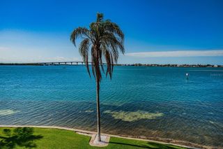 6105 BAHIA DEL MAR CIRCLE 382, St Petersburg, FL 33715