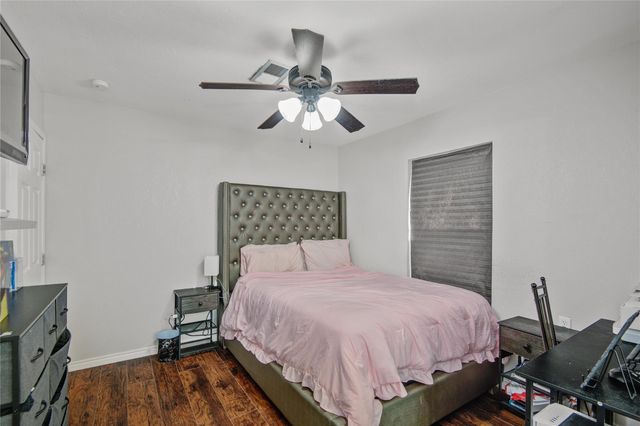 1011 11th Street N, Texas City, TX 77590