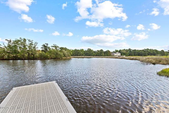 220 Gelynda Court, Holly Ridge, NC 28445