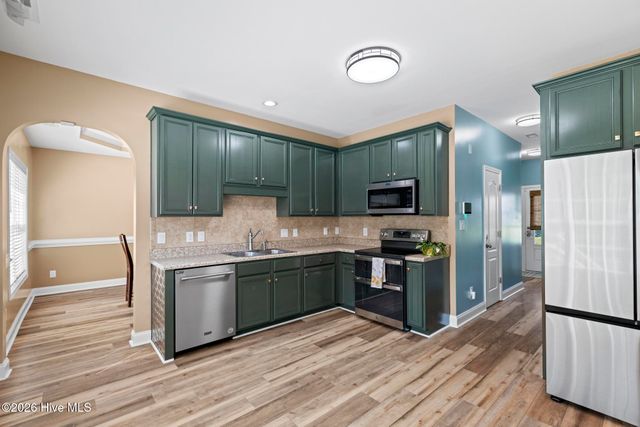 220 Gelynda Court, Holly Ridge, NC 28445