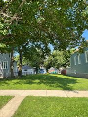 1307 S Harvey Avenue, Berwyn, IL 60402