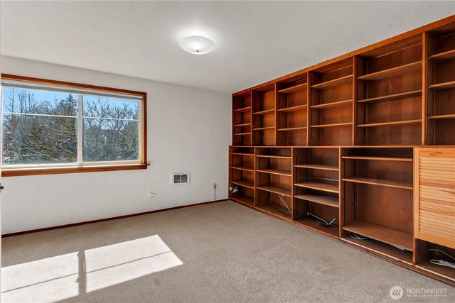 864 S Fife Street, Tacoma, WA 98405