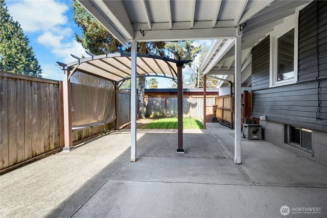 864 S Fife Street, Tacoma, WA 98405