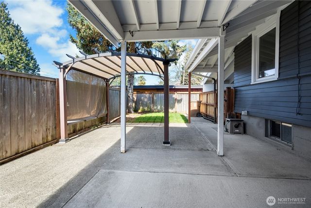 864 S Fife Street, Tacoma, WA 98405