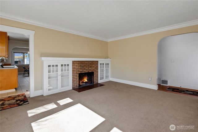 864 S Fife Street, Tacoma, WA 98405