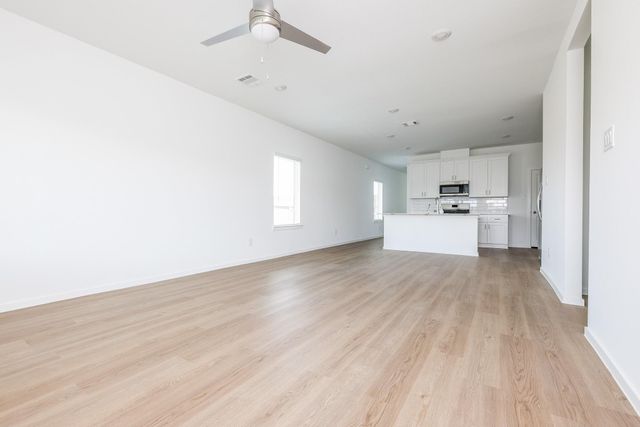 1506 Shimmering Ocean Way, Iowa Colony, TX 77583