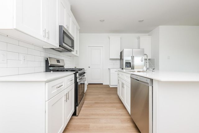 1506 Shimmering Ocean Way, Iowa Colony, TX 77583